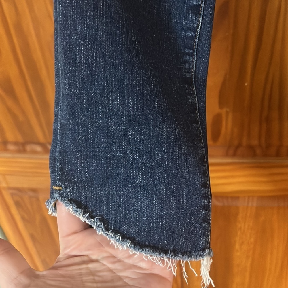 Frame “Le Skinny de Jeanne Crop” Jeans - Picture 4 of 12
